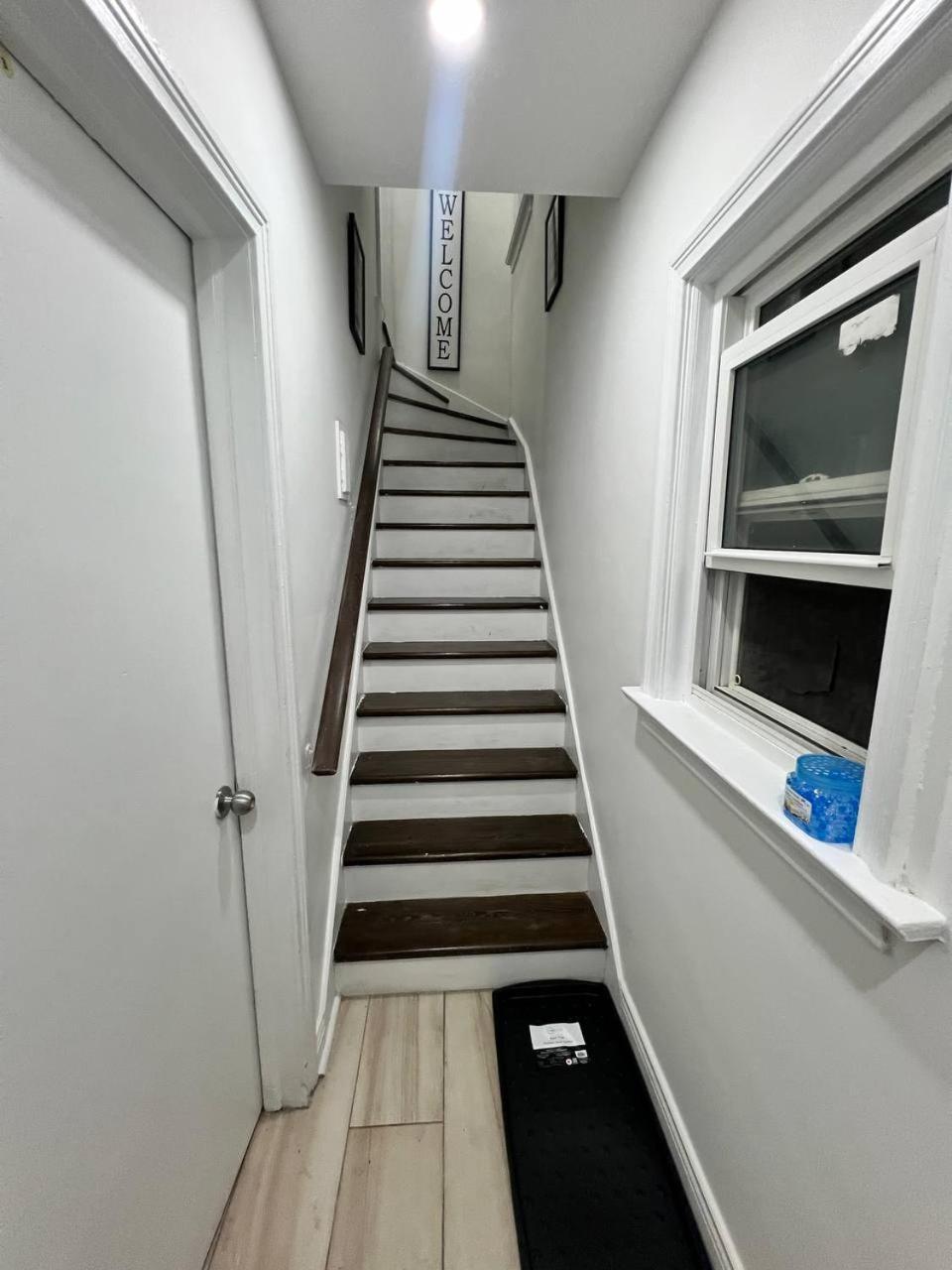 #1 Convvy-Nient Residence! Торонто Екстер'єр фото