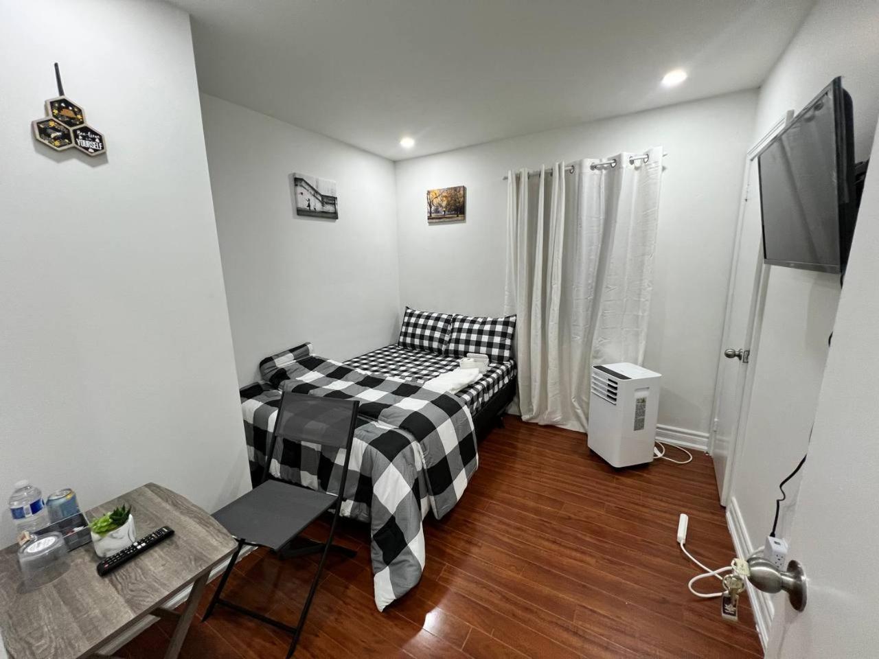 #1 Convvy-Nient Residence! Торонто Екстер'єр фото
