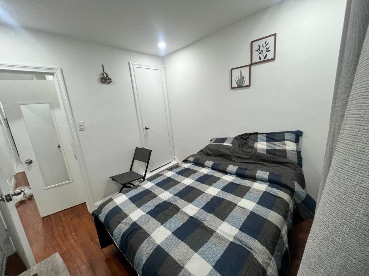 #1 Convvy-Nient Residence! Торонто Екстер'єр фото